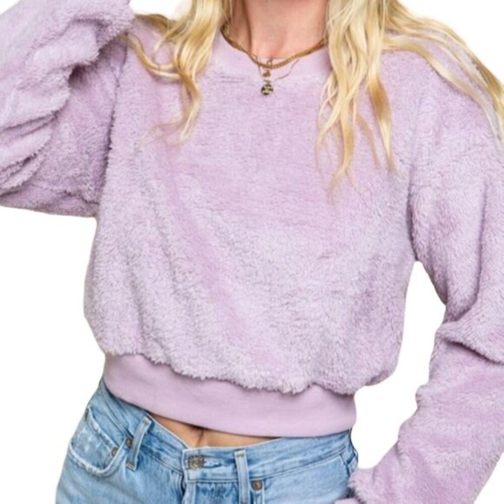 Style Rack Lavender Fuzzy Sweatshirt Size Medium NWT - Picture 2 of 6